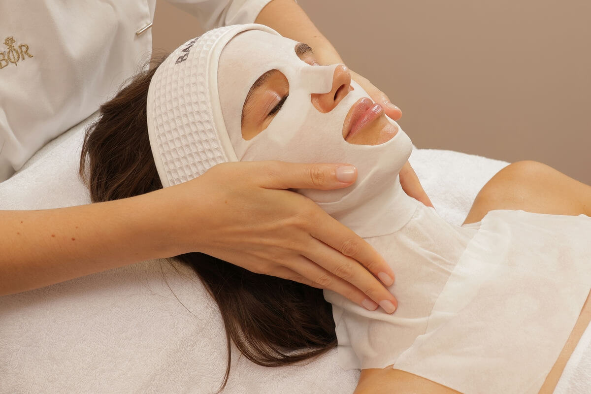 КОМБИНИРОВАННАЯ ЧИСТКА ЛИЦА